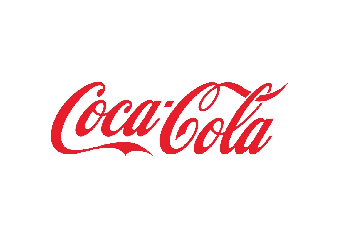 Das Bild zeigt das klassische rote Coca-Cola-Logo, bei dem der Markenname in eleganter, fließender Schrift auf weißem Hintergrund steht.